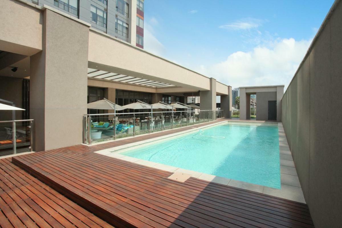 Sandton Skye Suites โจฮันเนสเบิร์ก ภายนอก รูปภาพ